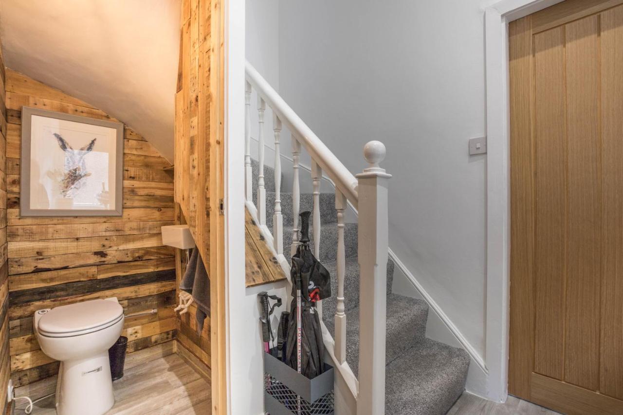 Location Close To Everything, Modern, Dog Friendly, Amazing Views! Holiday home Ambleside